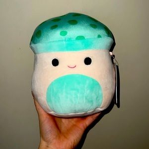 Sydney the Mushroom Squishmallow 7”